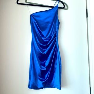 Blue one sleeve silk dress